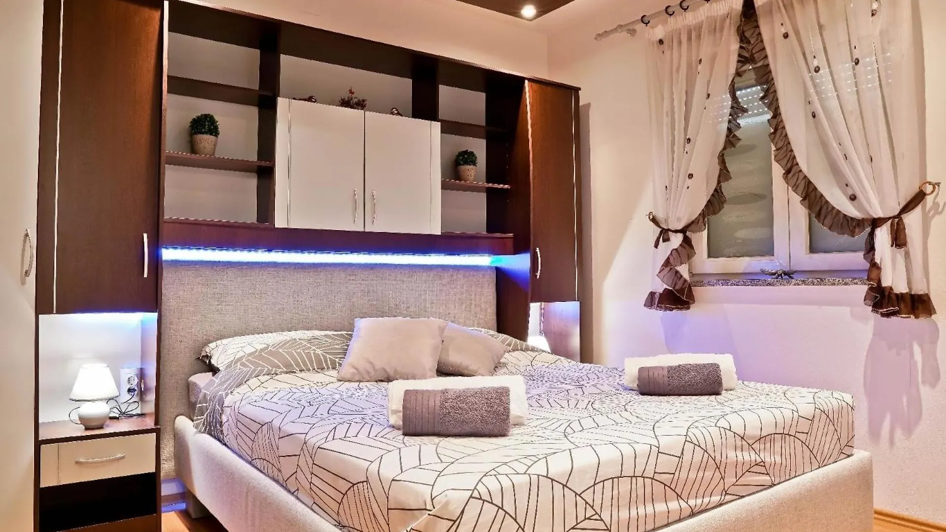 Apartment Ferienwohnung Fuer 8 Personen Ca 110 M In Sikici, Istrien Pula Und Umgebung